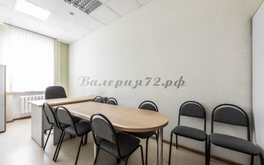 Офис возле набережной